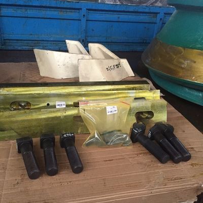 Parti di macchinari Equipaggiamenti originali per la frantumazione di minerali C80 Cuneo per frantumazione di mascelle Parti di ricambio