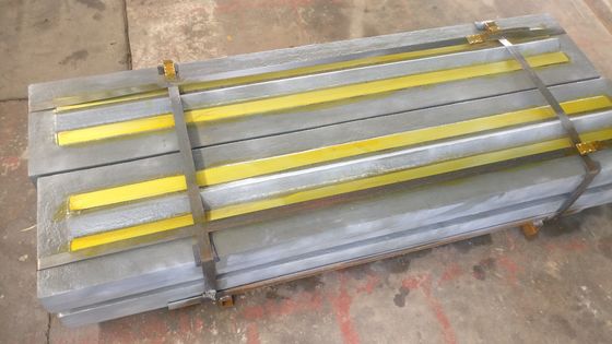 Crassoio ad impatto di acciaio ad alto manganese parti di usura martello per resistenza all'usura