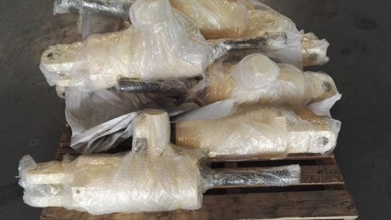Parti di ricambio cilindro idraulico di rilascio del trampolino per la progettazione del trituratore a cono di pietra HP500