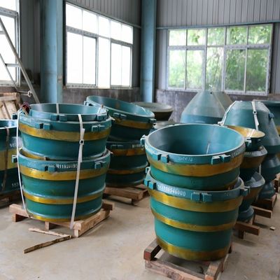 Acciaio ad alto manganese GP200 Conos Crusher usura parti mantello e concava con competitivo