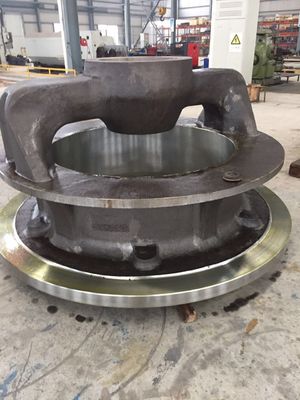 Parti del telaio inferiore in bronzo per il concassatore di pietra GP220 per macchine minerarie