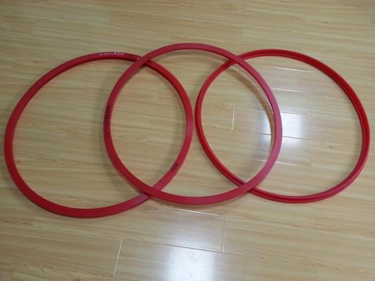 Confezione di pezzi di ricambio per la frantumazione di minerali