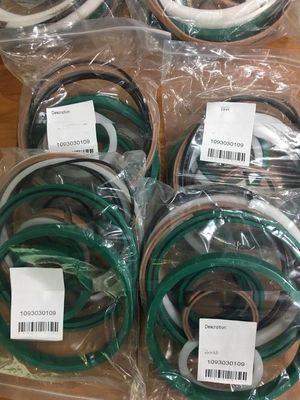 Confezione di pezzi di ricambio per la frantumazione di minerali