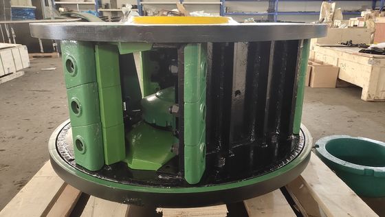 Rotore personalizzato per il concassatore di coni minieri VSI Concassatore di coni di pietra soddisfa gli standard del cliente